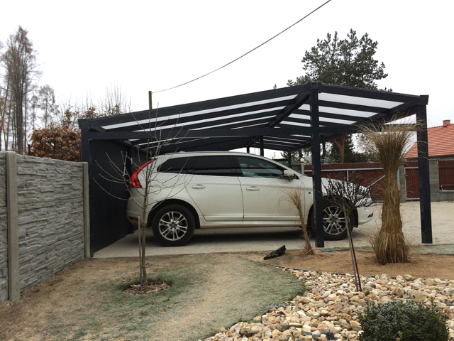 hliníkový parkovací přístřešek