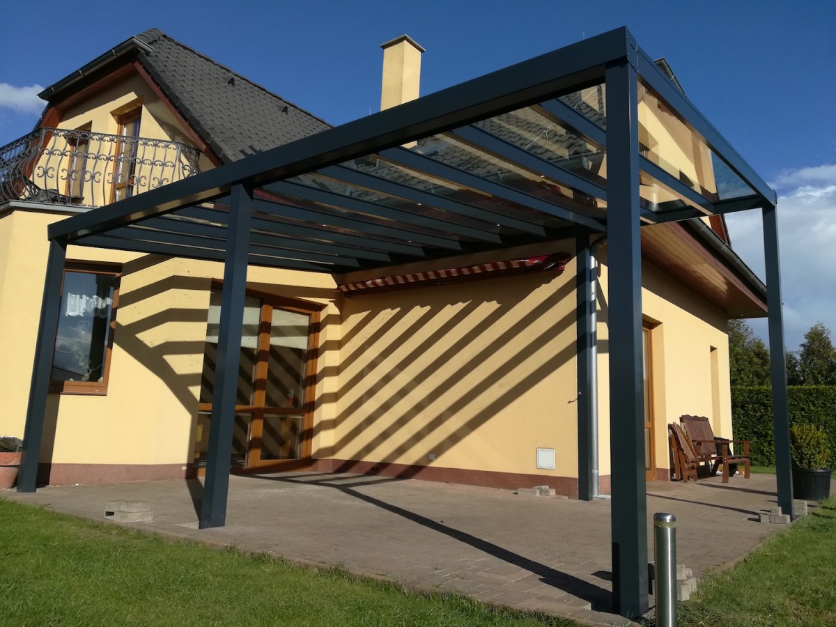 Garážové stání antracit RAL 7016 400 x 350 cm provedení DELUXE