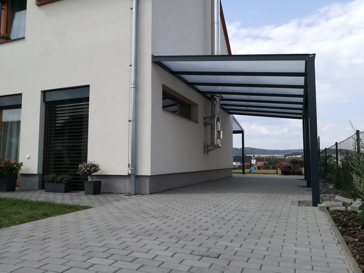 Garážové stání antracit RAL 7016 500 x 250 cm provedení ECO