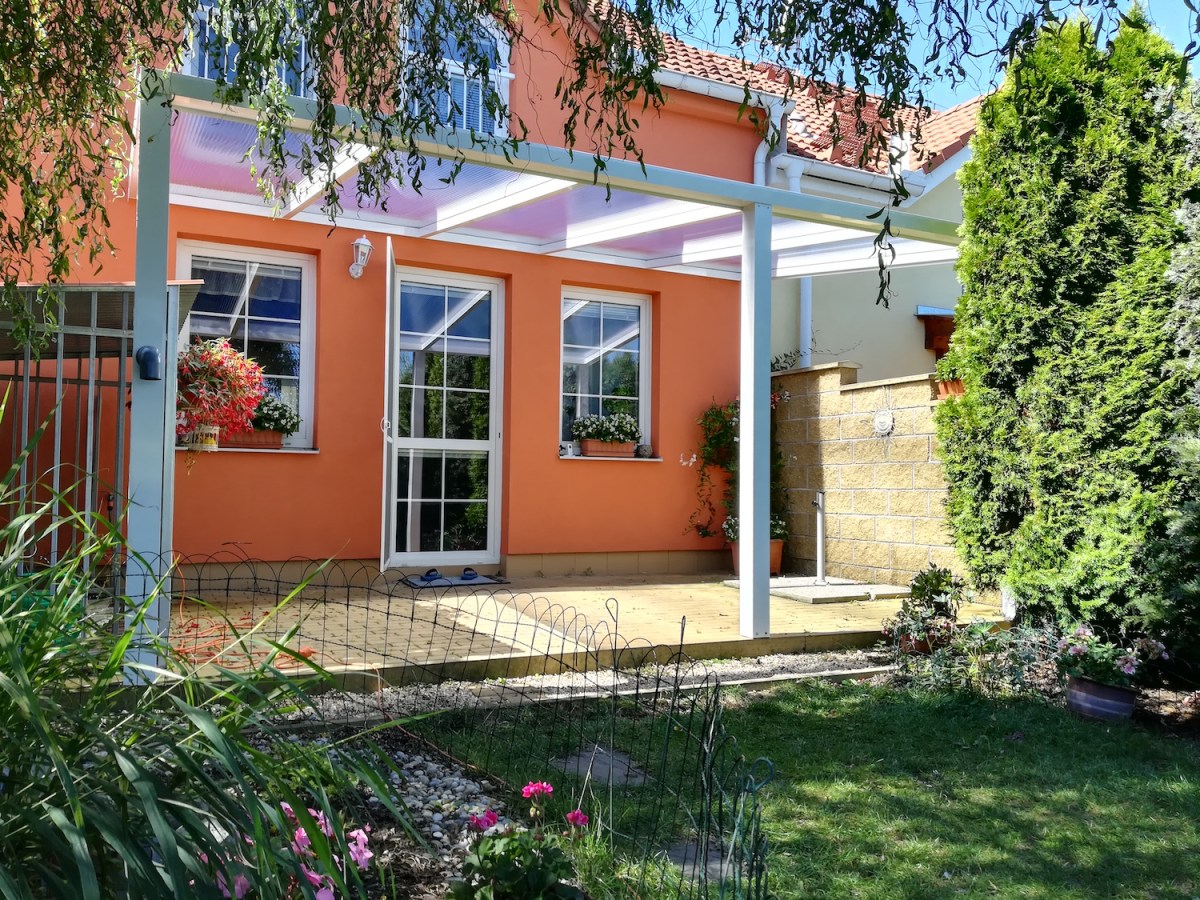 Garážové stání bílá RAL 9010 600 x 250 cm provedení ECO